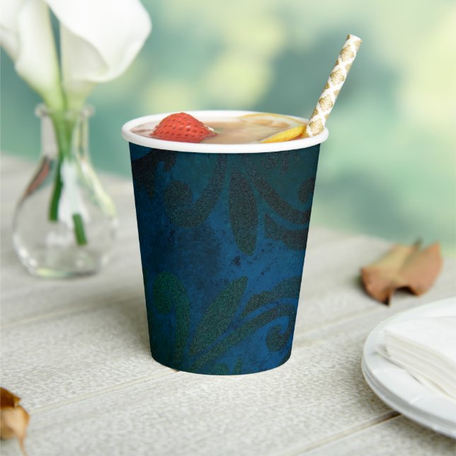 blue paper cups (Insitu)