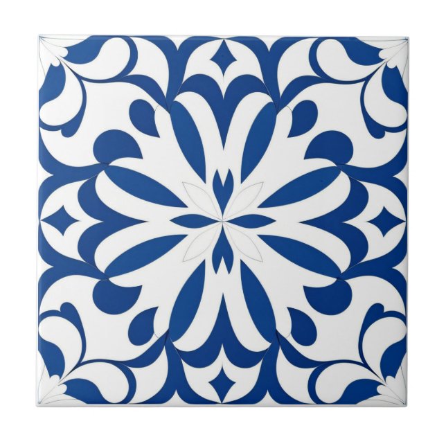 Blue pattern on white background tile (Front)