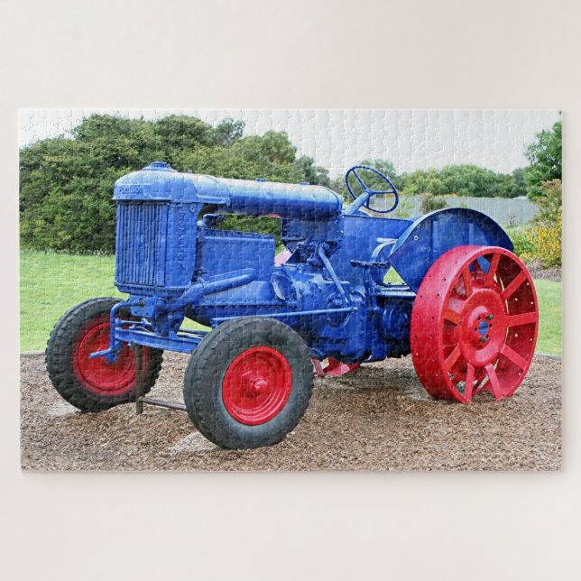 Blue & red tractor jigsaw puzzle (Horizontal)