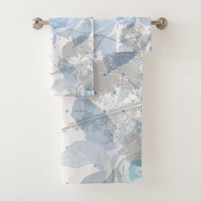 Blue Roses grunge Bath Towel Set (Insitu)