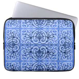 Blue scrollwork pattern laptop sleeve