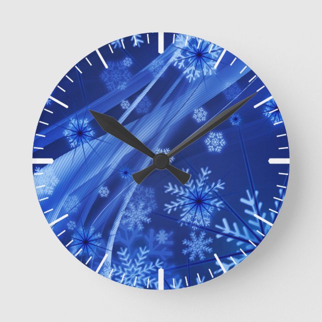Blue Snowflakes Round Clock (Front)