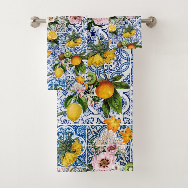 Blue tiles Mediterranean Floral  (En situation)