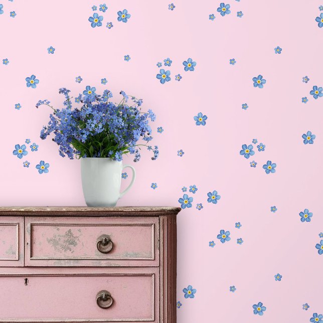 Blue watercolor forget-me-not flowers - pink wallpaper (Rosa Tapete mit Millefleurs Vergissmeinnicht Blüten und Kommode mit  Blumenstrauß)