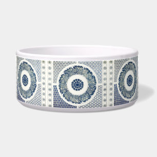 Blue White Floral Chinese Round
