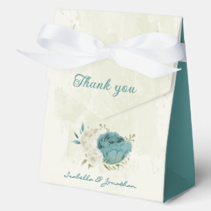 blue white flowers greenery wedding favor box