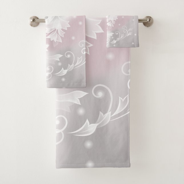 Blush Grey White Floral Fantasy Bath Towel Set (Insitu)