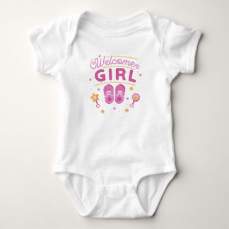 Body Bienvenue bébé fille avec les coeurs et les emprei