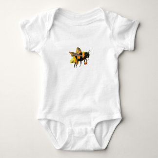 Body Bumble Bee transportant du pollen