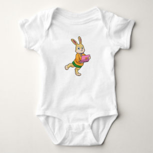 Body Bunny comme secrétaire avec ordinateur portable