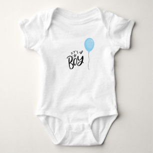 Body C'est un garçon avec un ballon bleu
