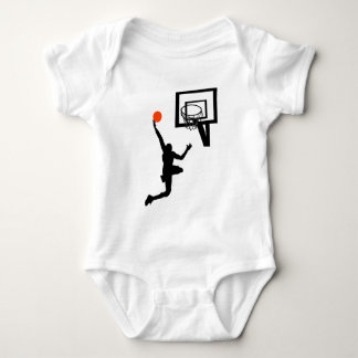 Body Chiffre de basket-ball faisant un Layup