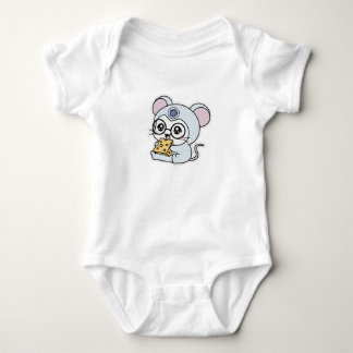 Body Cute lovely little mouse loves cheese 