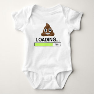 Body Dunette chargeant le T-shirt de   Emoji