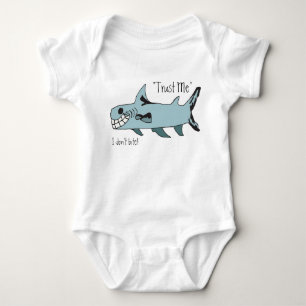 Body Faites-moi confiance. Je ne mords pas le requin
