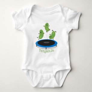 Body Haricots verts mignons sur dessin animé trampoline