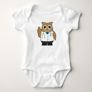 Body Hibou comme docteur avec Stétoscope