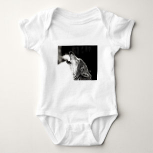 Body Howling Wolf