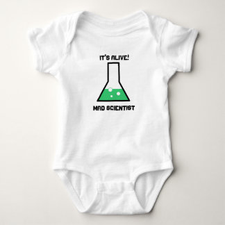 Body Il est VIVANT ! Bébé fou de scientifique