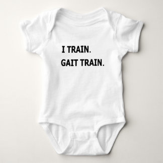 Body Je m'exerce. Train de démarche. Bébé de
