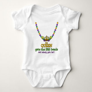 Body La reine obtient les GRANDES perles