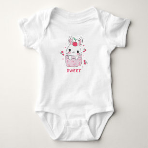 Body Lapin Mignon dans une Poche Rose Cerise - Douce Ka