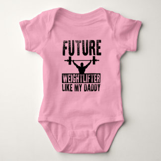 Body Le futur haltérophile aiment mon papa