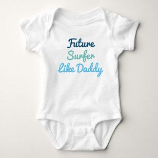 Body Le futur surfeur comme le costume de bébé papa