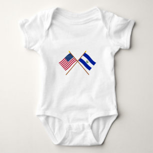 Body Les USA et drapeaux croisés par Salvador