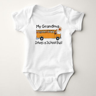 Body Ma grand-maman conduit un autobus