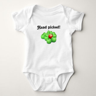 Body Main sélectionnée ! Bébé adopté