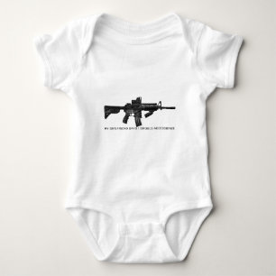 Body Mon amie dit que je devrais accessoiriser AR15