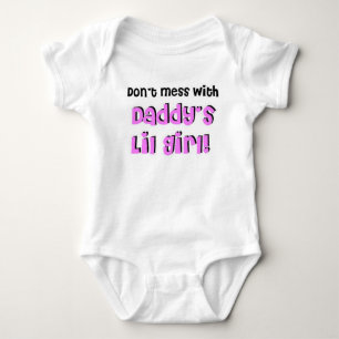 Body Ne fais pas de mal à la fille Lil de papa !