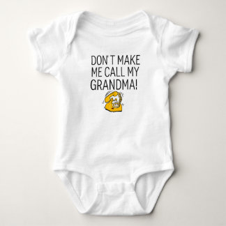 Body Ne m'oblige pas à appeler ma grand-mère en costume