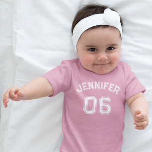 Body Nom de la petite fille Jersey Numéro Sport rose Co