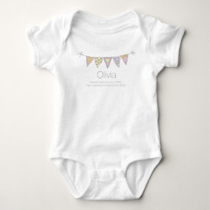 Body Olivia nom de filles signifiant t-shirt drapeau à