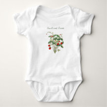 Petit et doux bébé en une pièce fraise sauvage