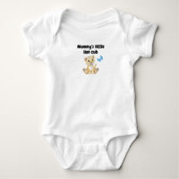 Petit lionceau de maman