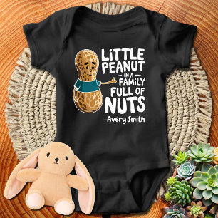 Body Petite cacahuète dans une famille pleine de noix