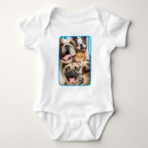 Body Photo d'un groupe de chiens et de chats