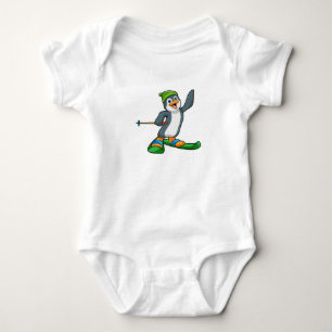 Body Pingouin comme skieur avec ski et Casquette