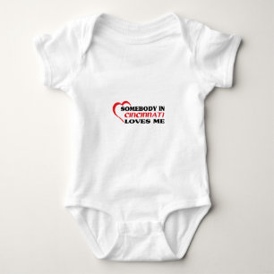 Body Quelqu'un à Cincinnati m'aime t-shirt