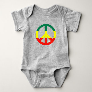 Body signe de paix hippie avec le drapeau de reggae