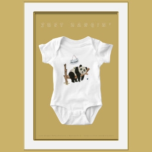Body Simplement accrocher' Baby Bodysuit par Adiela Ako