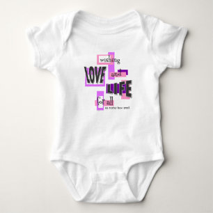 Body T-shirt bébé ou combinaison.