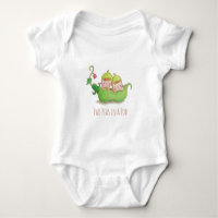 Tee bébé mignon Petits pois jumeaux dans une cosse