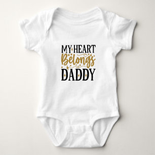 Body Typographie « My Heart Belongs To Daddy »