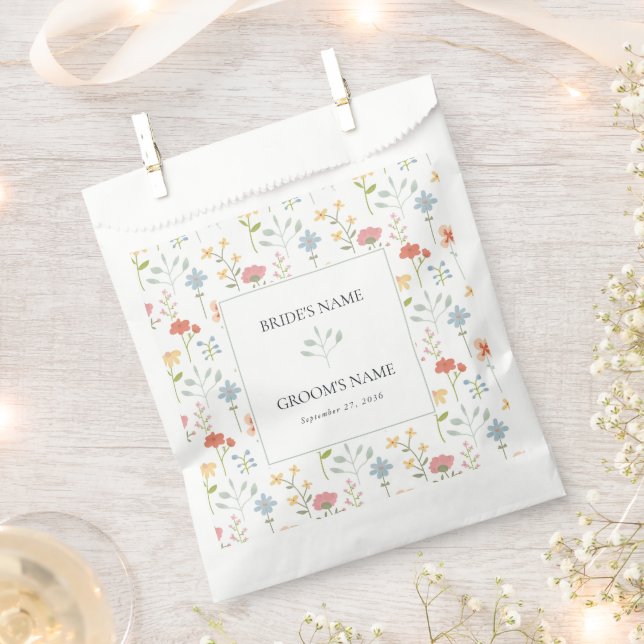 Boho Chic Wildflowers Modern Floral Wedding Favour Bag (Clipped)