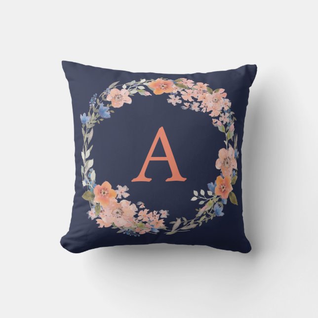 Boho Navy et Peach Monogram Floral Wreath Coussin (Recto)