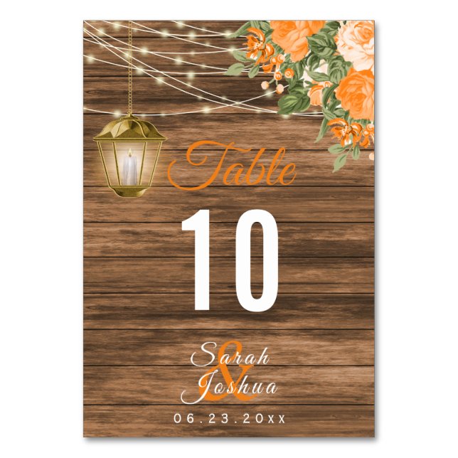 Bois, lanternes et fleurs orange | Cartes de table (Par défaut)